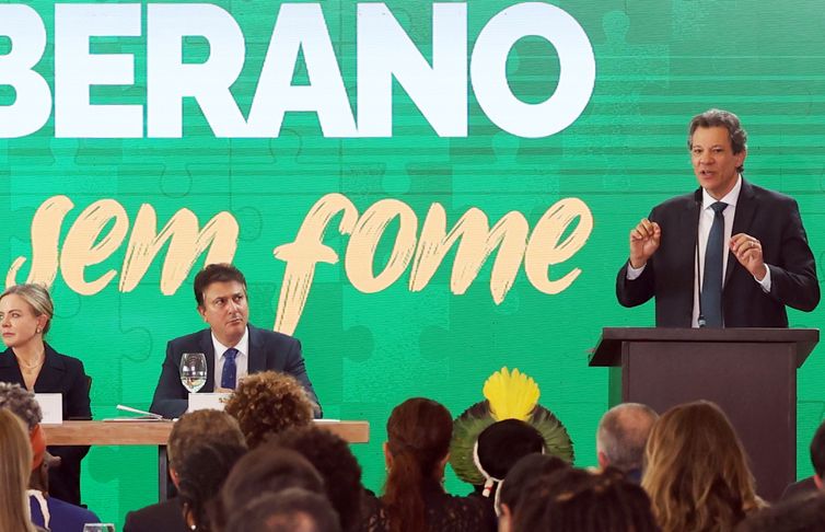 Haddad diz que tarifaço afetará 4% das exportações aos EUA