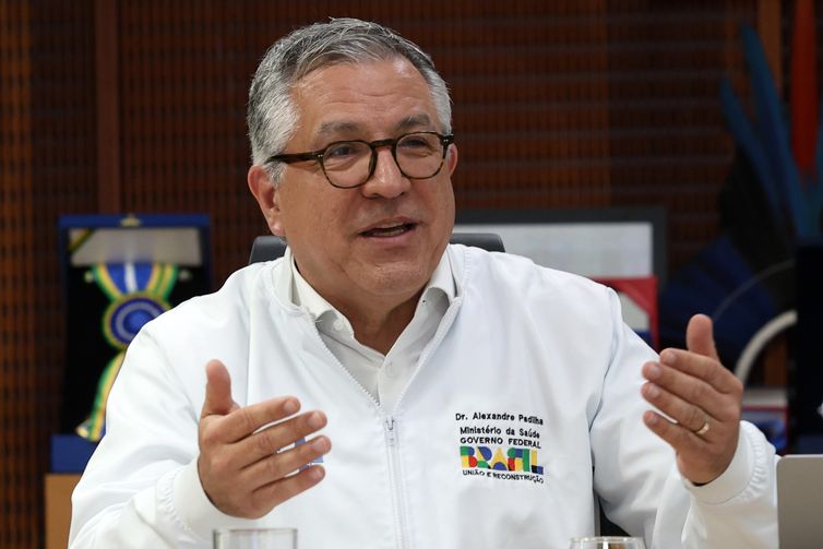 Padilha avalia ir a Nova York para assembleias da ONU e Opas