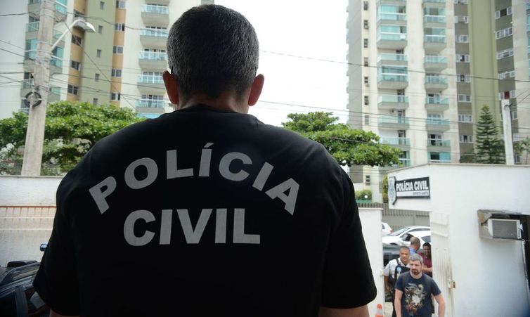 Polícia age em 6 estados combatendo golpe do falso advogado