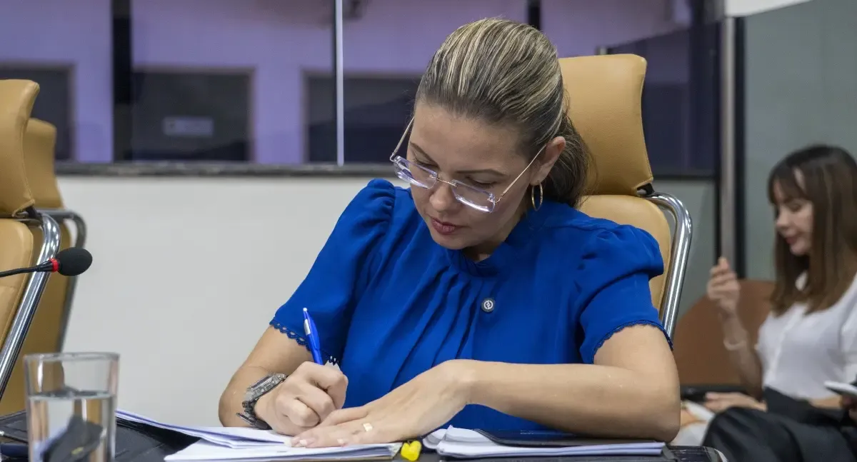 Vereadora Sofia Andrade cobra redutores de velocidade e melhorias no SAMU em Porto Velho