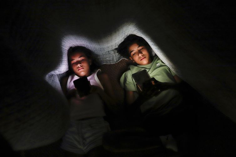 SaferNet vai ensinar supervisão e controle parental na internet