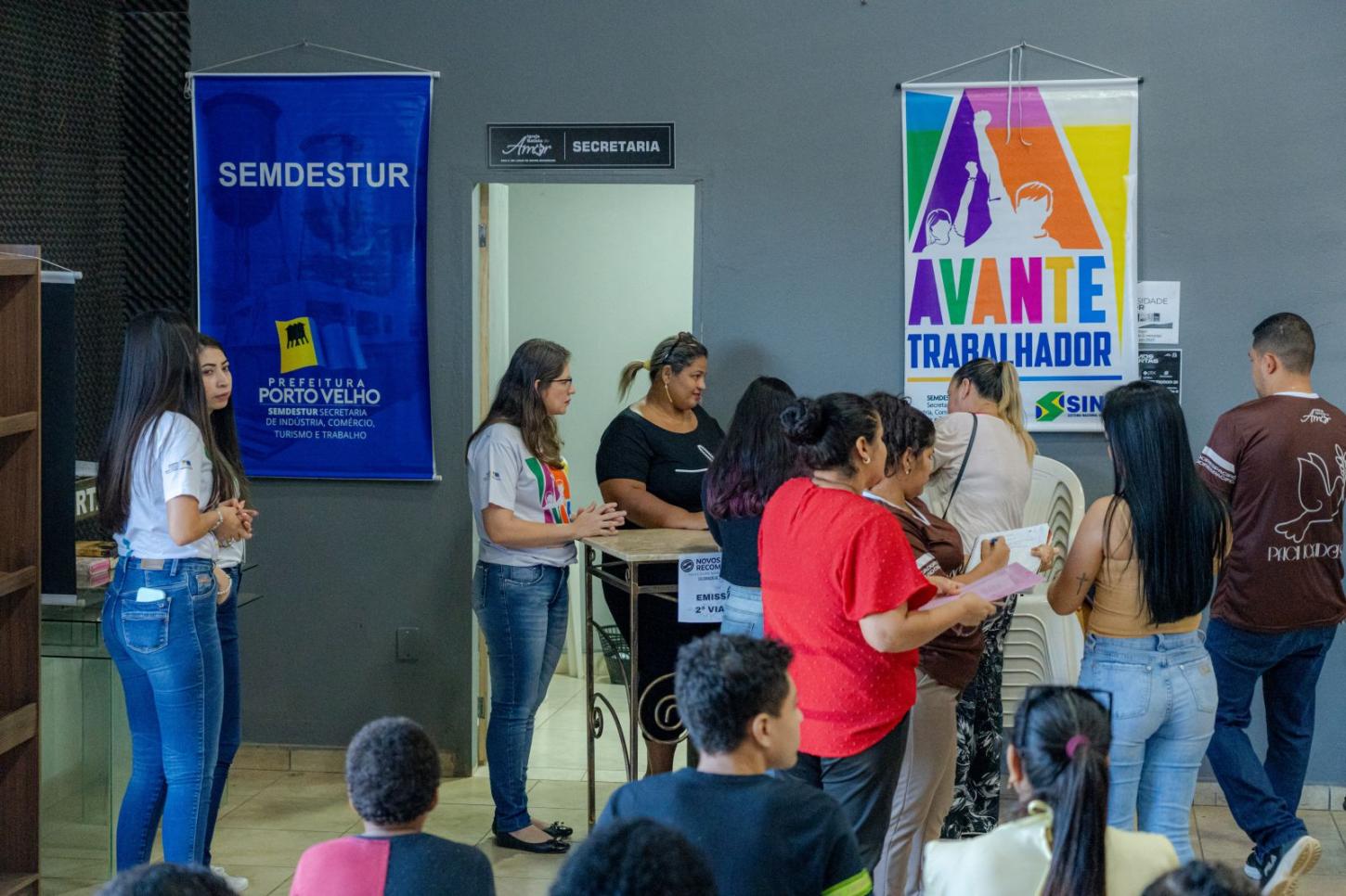 Sine Municipal está com mais de 220 vagas de empregos disponíveis nesta quinta-feira