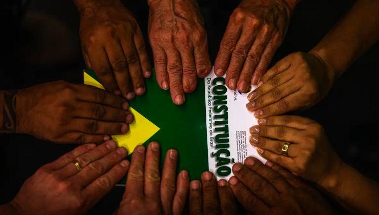 37 anos da Constituição da República Federativa do Brasil: desafios e avanços