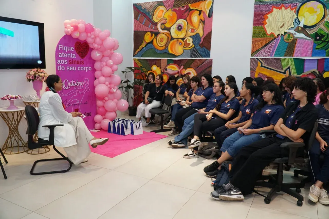 Governo de RO mobiliza alunos e reforça mensagem sobre cuidado com a saúde da mulher e a vacina HPV