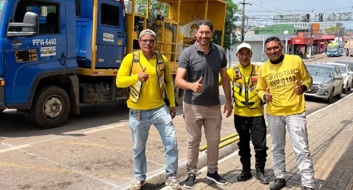 Porto Velho revitaliza pontos de taxistas e mototaxistas