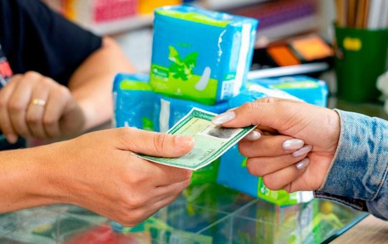 SUS facilita retirada de absorventes para inscritas no CadÚnico