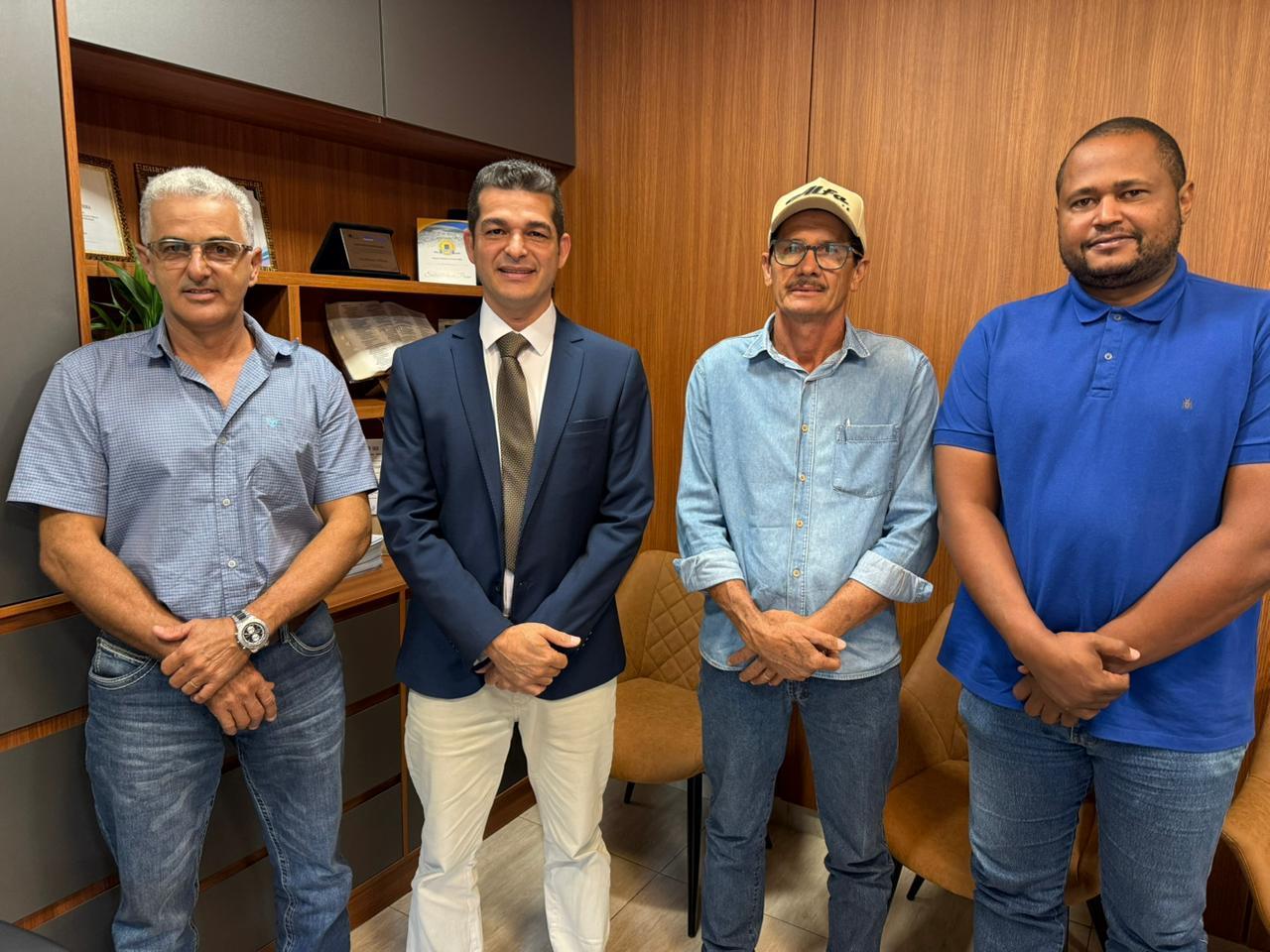 Vereador Adalto de Bandeirantes articula soluções para comunidade da Linha 29, divisa de Porto Velho e Nova Mamoré