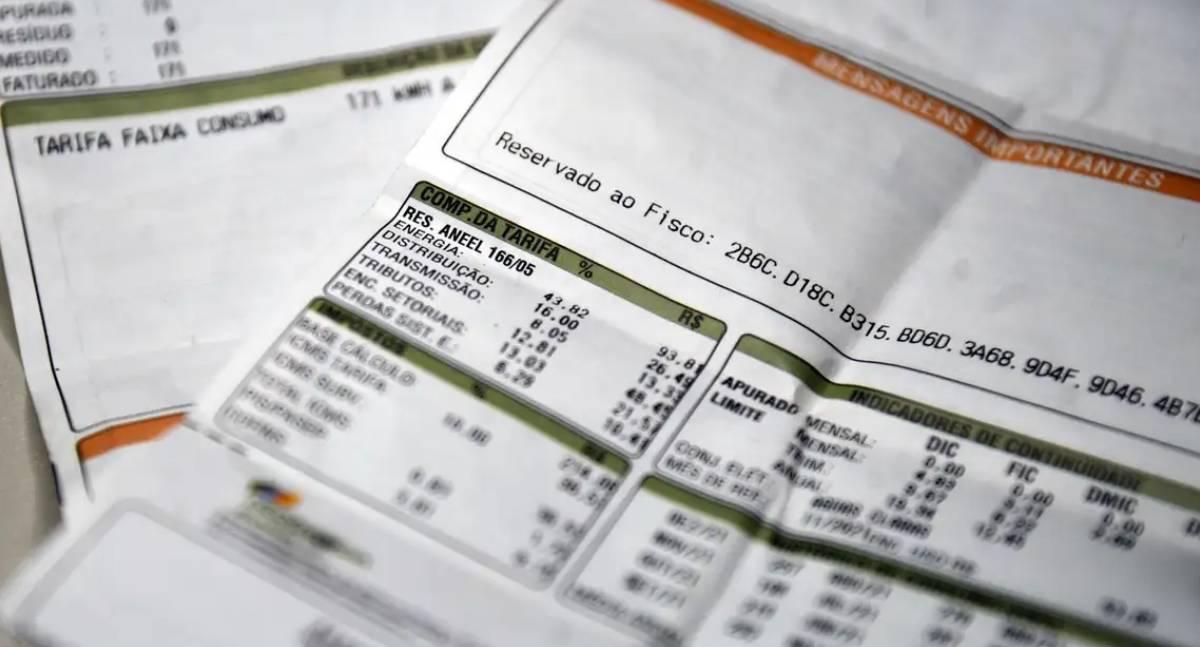 Aneel mantém bandeira vermelha 1 e consumidor pagará R$ 4,46 extras na conta de luz