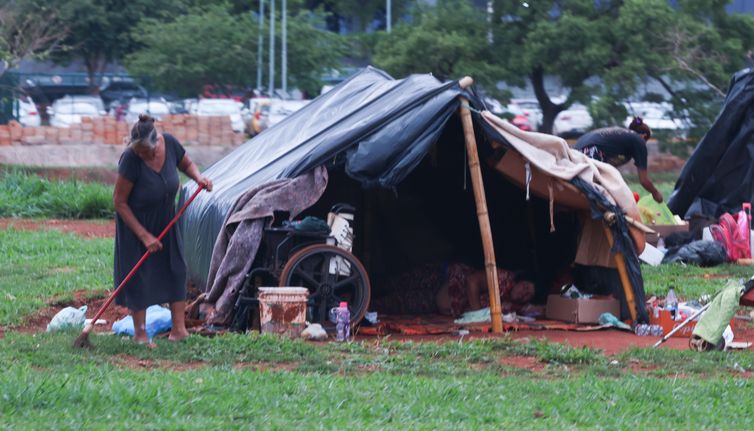 Brasil tem 358 mil pessoas em situação de rua, com 60% no Sudeste