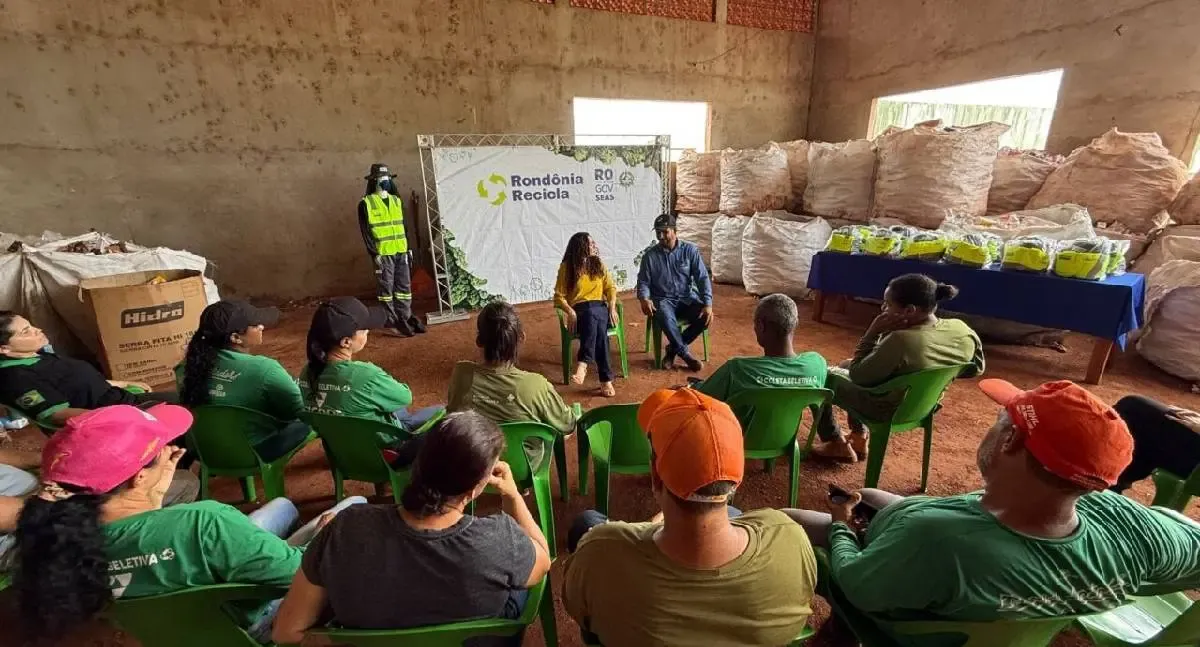 Entrega de kits dos programas Vencer, Mamãe Cheguei e a catadores reforça atuação do Governo de RO na área social