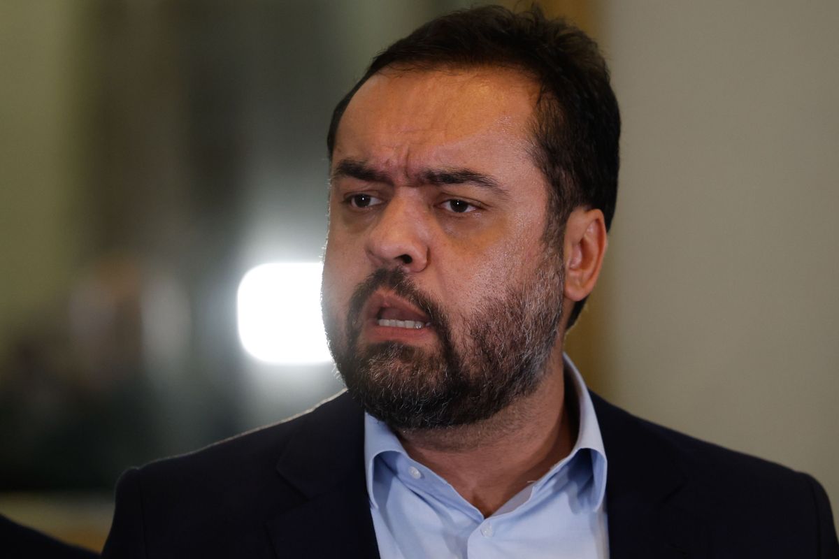 Governador do RJ critica prisão de Bolsonaro e fala em defesa da democracia