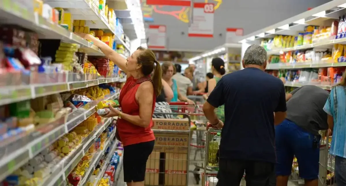 Novo decreto do vale-alimentação é apontado como ferramenta de combate à inflação, afirma entidade