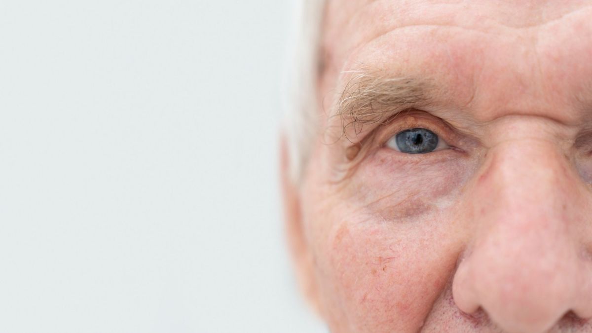 Degeneração macular: tratamento com células-tronco recupera parte da visão