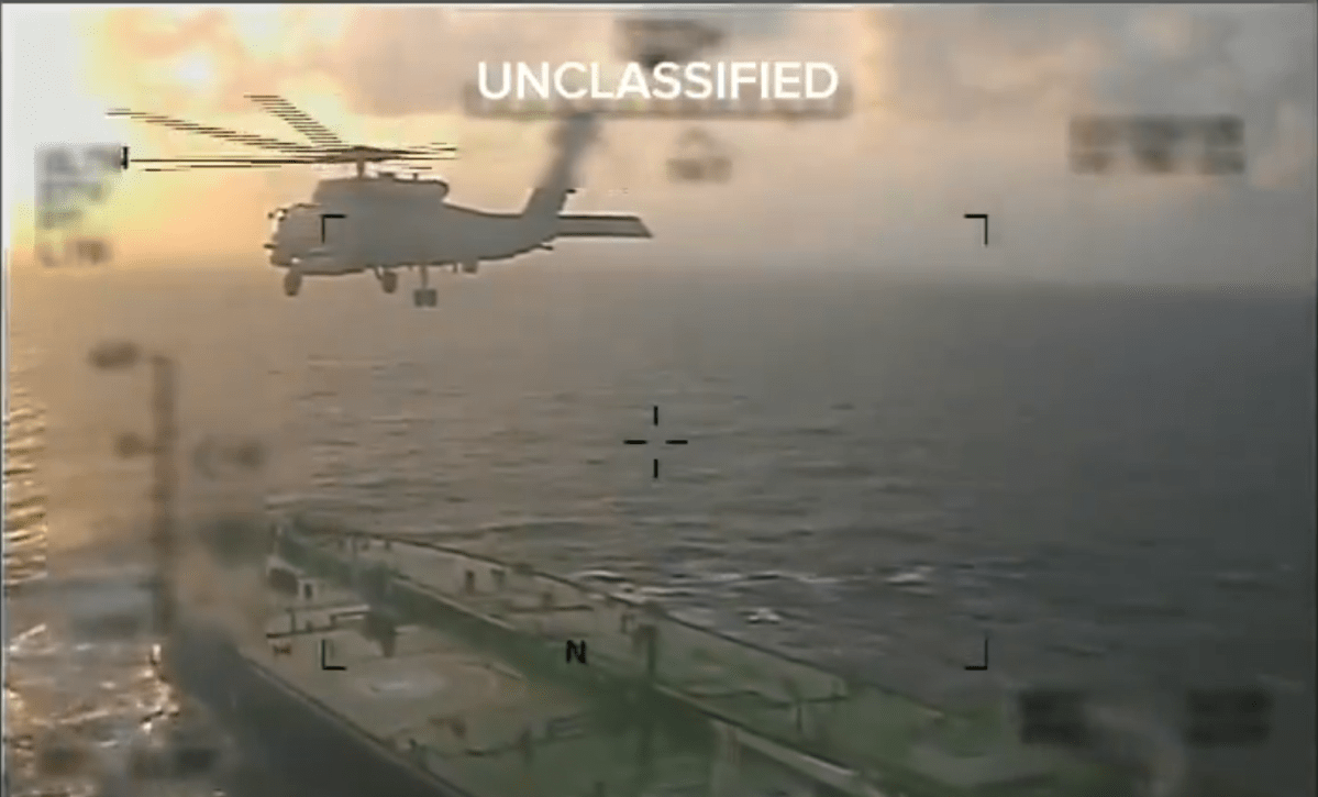 EUA avaliam usar novos recursos para abordar petroleiro perto da Venezuela