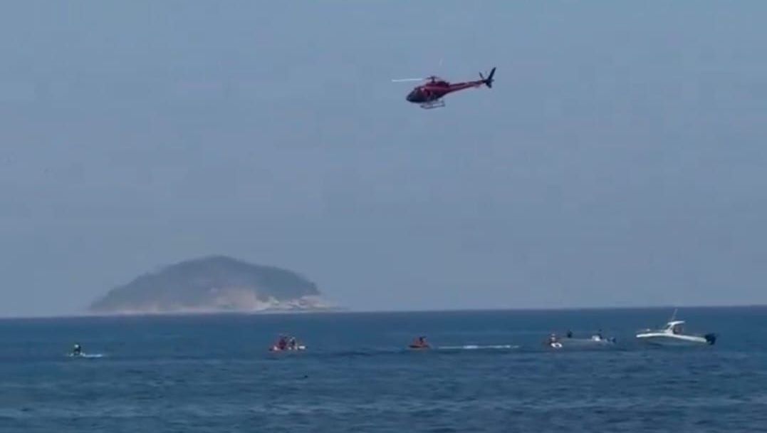 Prefeitura do Rio vai multar empresa de ultraleve que caiu em Copacabana