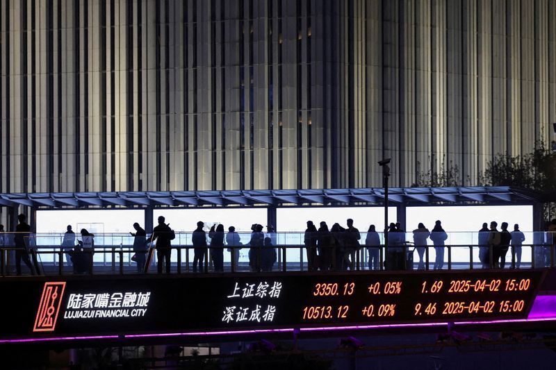 Ações chinesas interrompem sequência de quatro semanas de alta