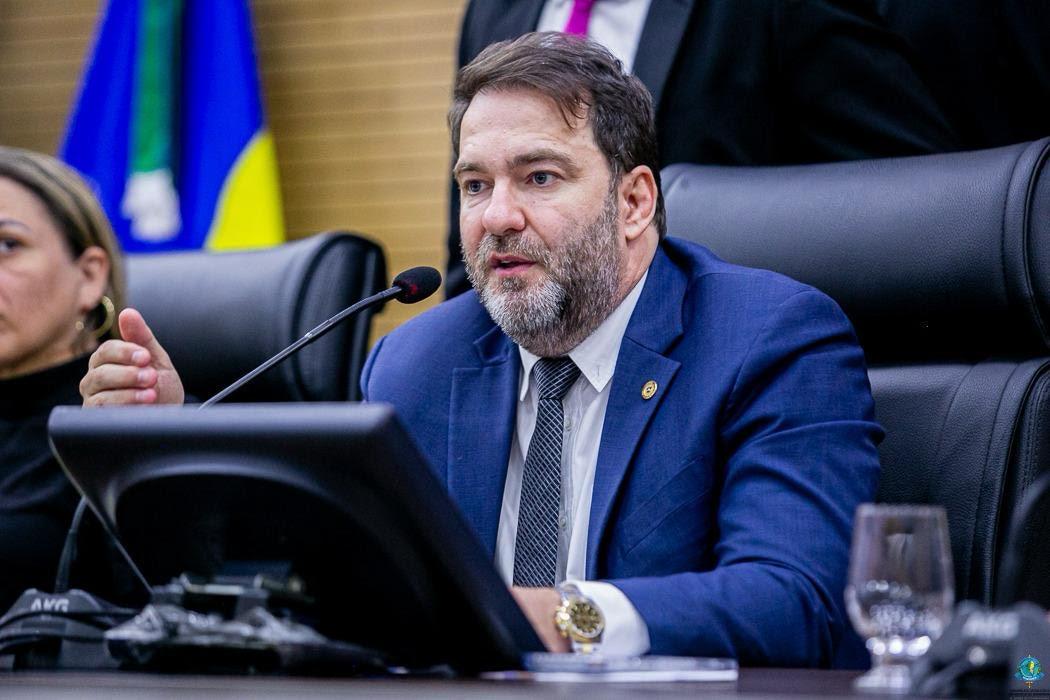 Alex Redano indica obras urgentes na estrada que liga Nova Mamoré a Nova Dimensão