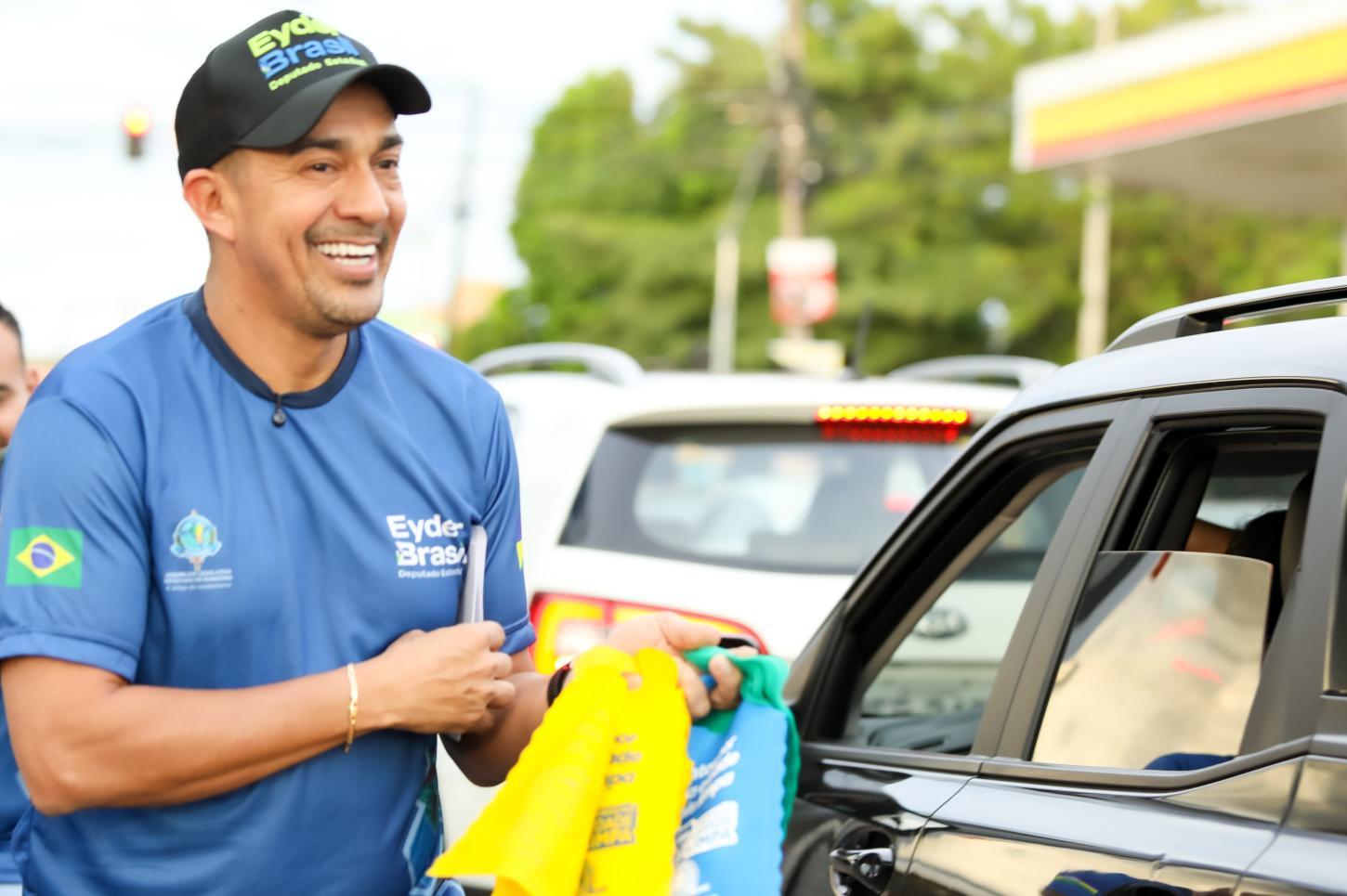 Eyder Brasil presta contas do mandato e vai às ruas para dialogar com a população em Porto Velho