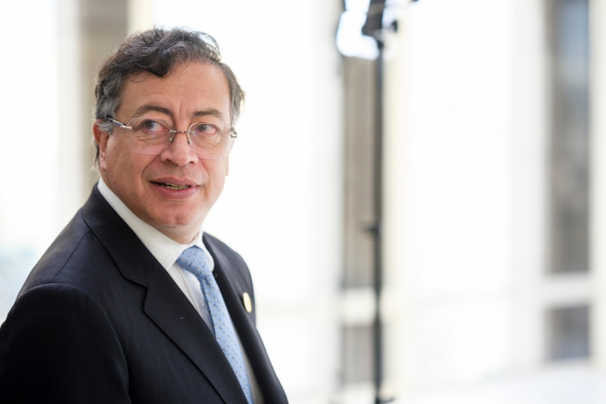 Petro diz que voltará “a pegar em armas” se os EUA invadirem a Colômbia