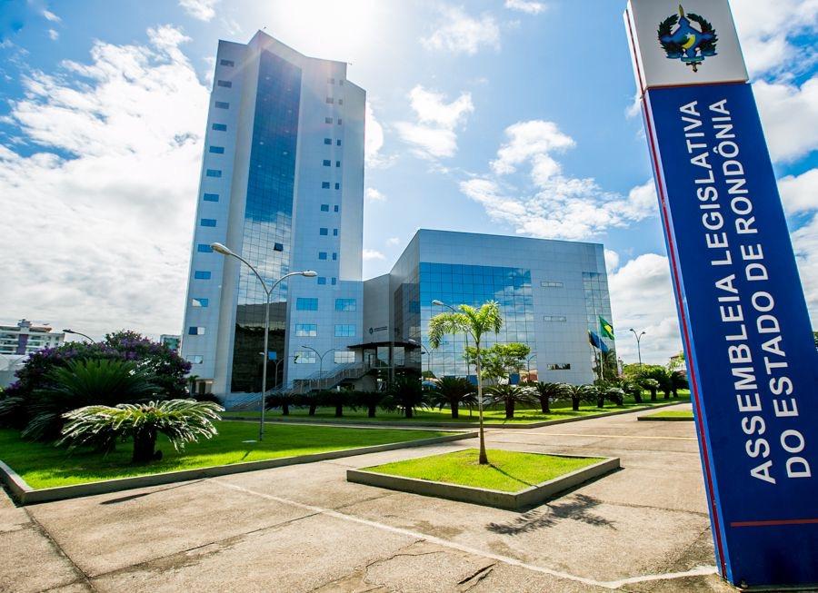 Alero promove sessão solene para homenagear agentes de crédito do Proampe