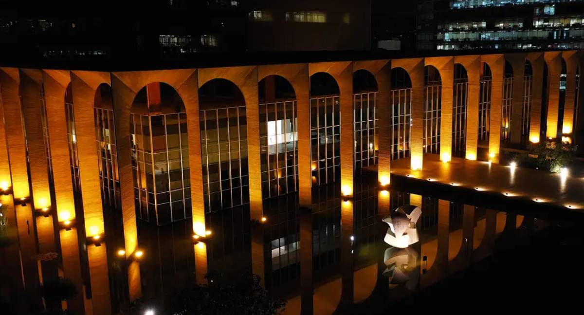 Brasil condena ataques dos EUA e Israel ao Irã e faz apelo por contenção