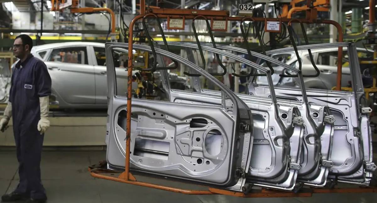 Produção industrial brasileira registra alta de 1,8% em janeiro