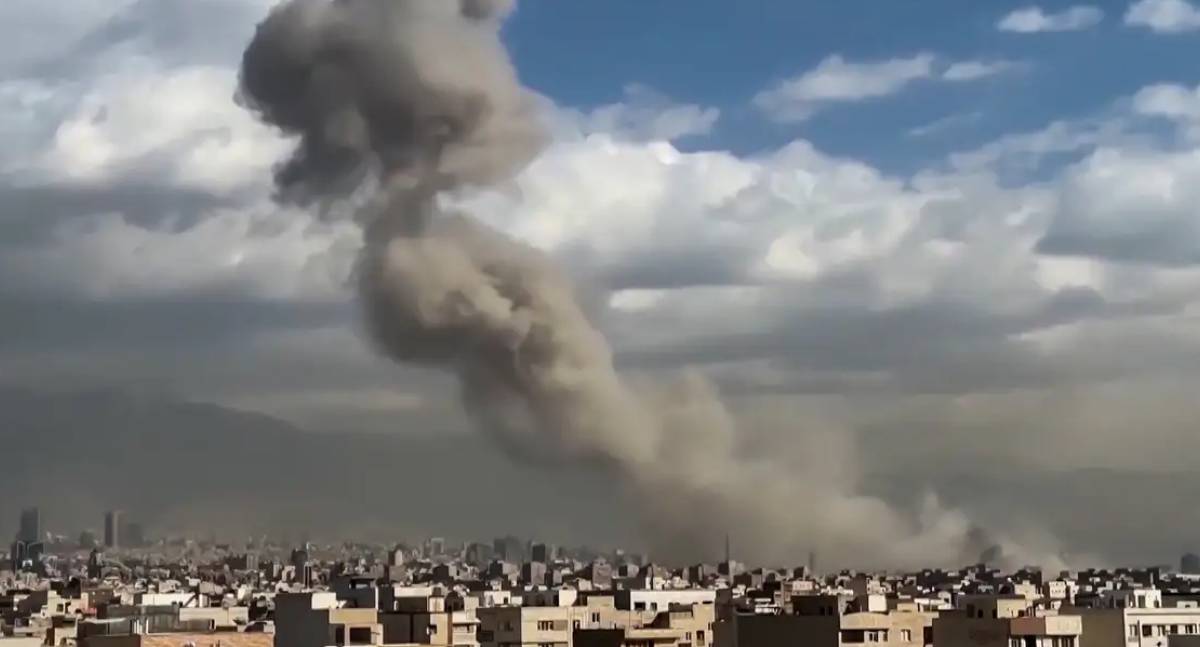 Trump anuncia pausa em ataques a usinas iranianas para negociar acordo