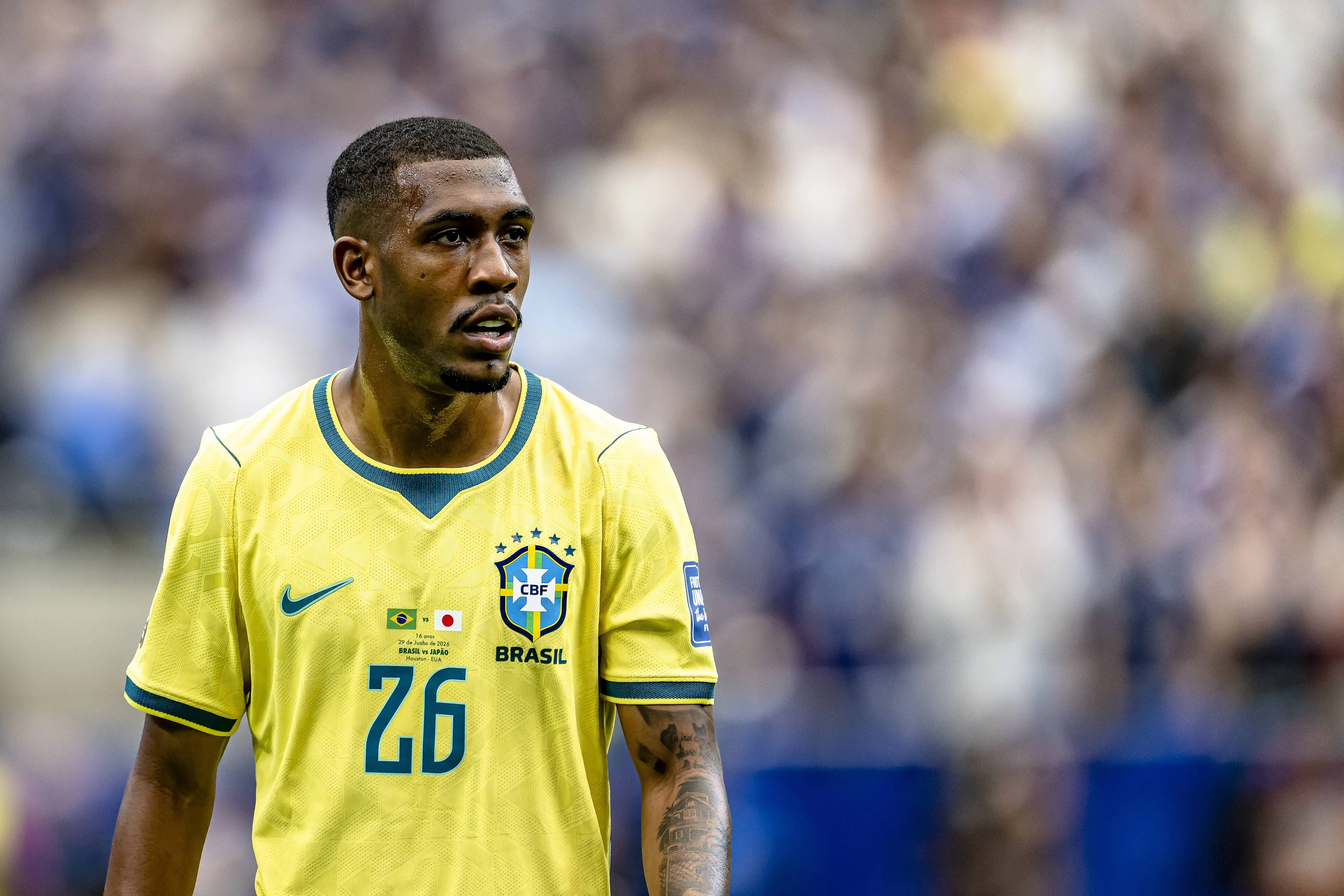 ‘Lembra o melhor de Vinicius’: Rayan ganha elogios na imprensa europeia após gol pela Seleção