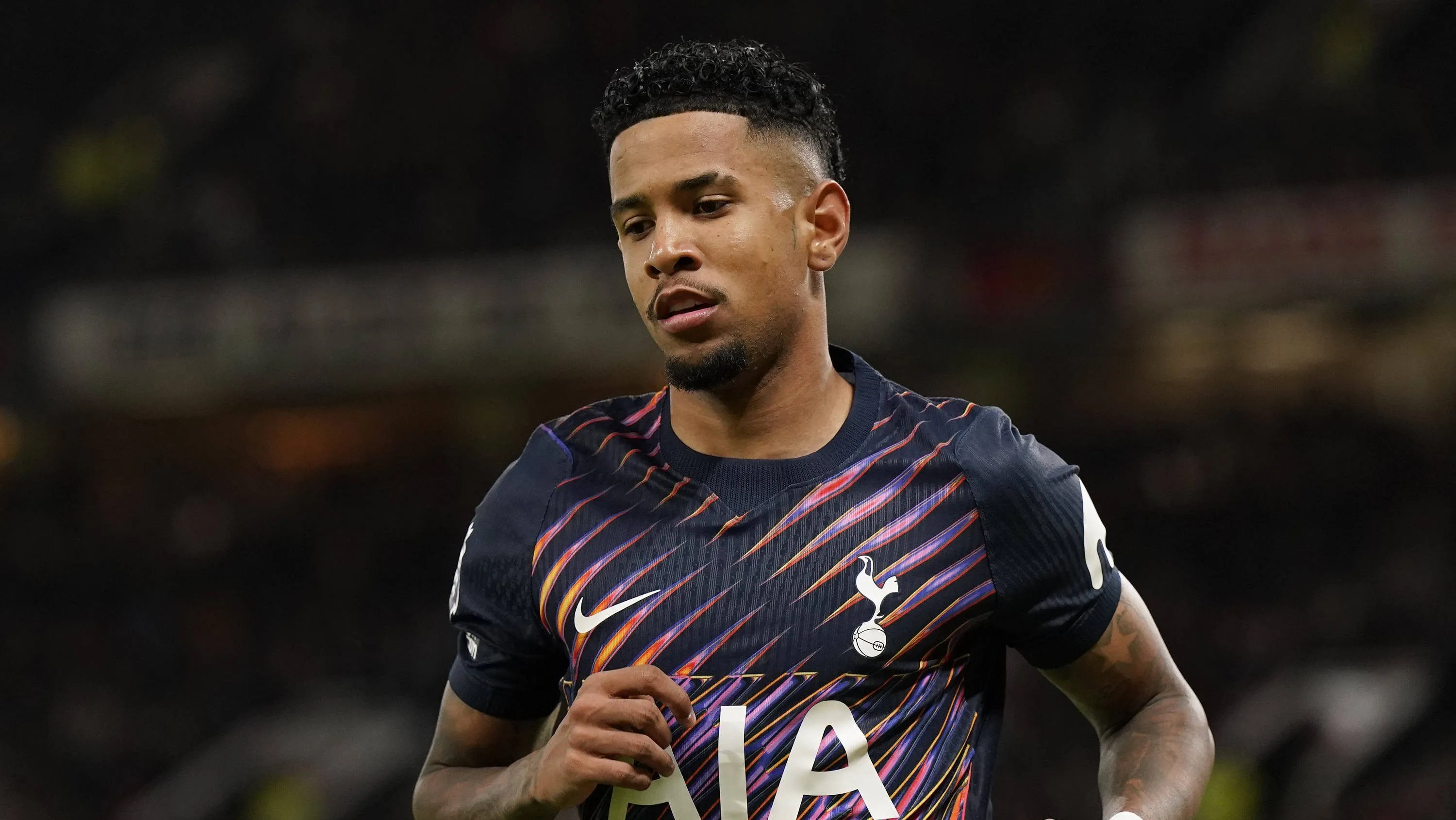 Tottenham perde Savio por semanas, mas ganha reforço após mais de 500 dias